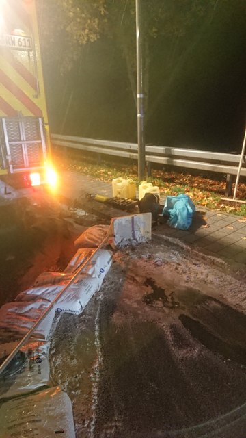 DSC_0000_BURST20191016010443169 groß.jpg